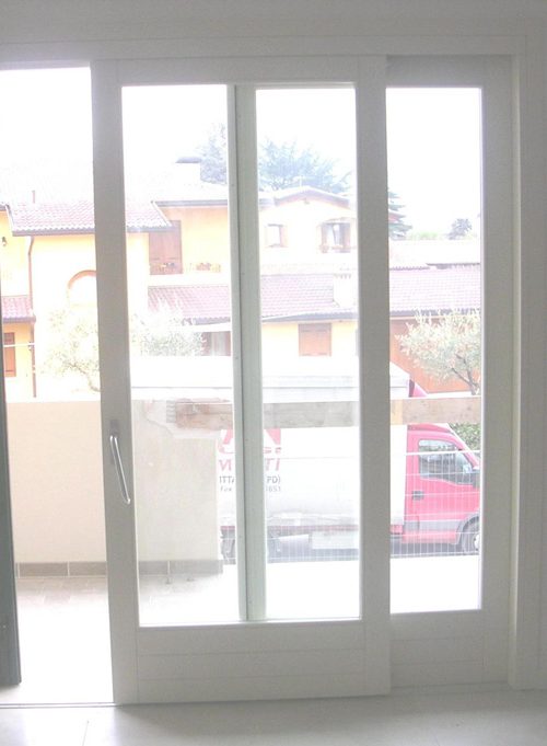 Portafinestra in abete lamellare - Modello Elegance ad alzante scorrevole