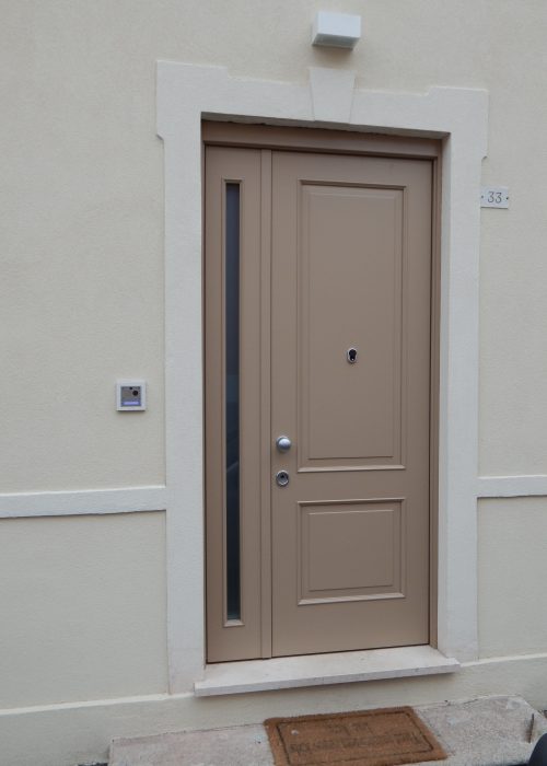 Porta blindata da esterni - Modello 2 riquadri