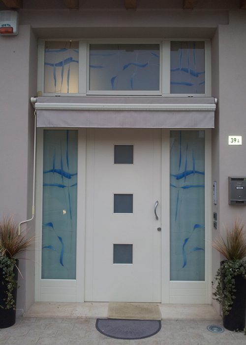 Portoncino d'ingresso laccato - Modello LIONE